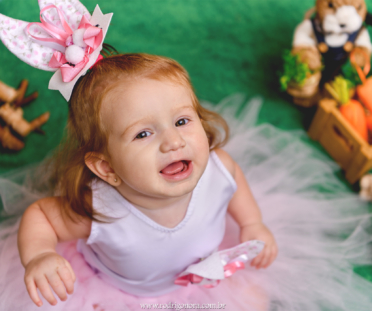 Páscoa: Júlia Vitória 9 Meses